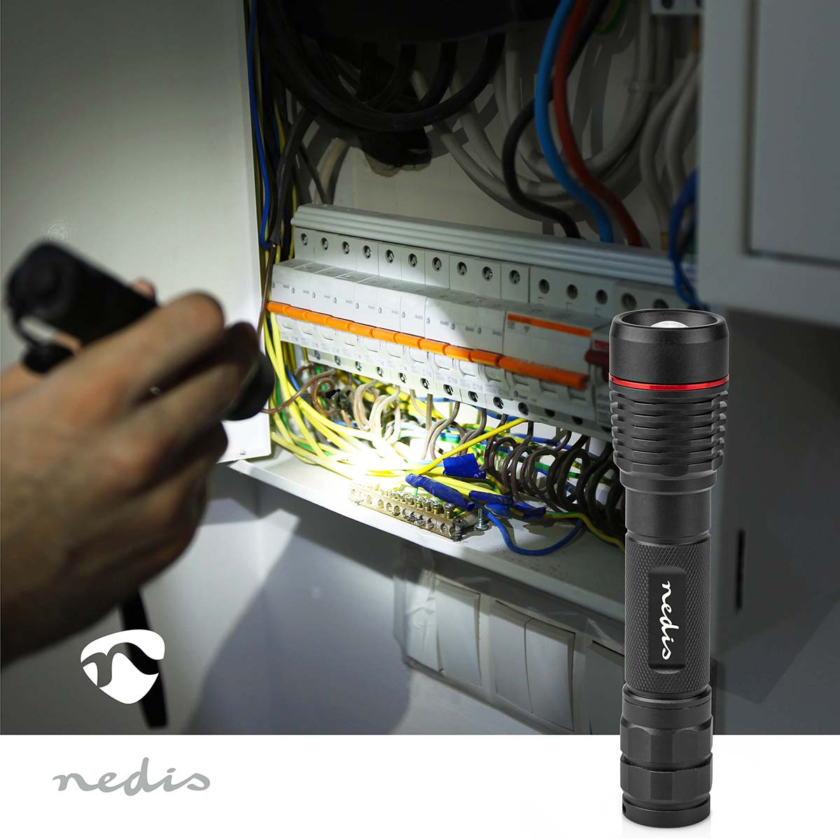 LED-Zaklamp | Batterij Gevoed | 3.7 V DC | 10 W | Ingebouwde Lithium-Ion | Incl. batterij(en) | Oplaadbaar | Nominale lichtstroom: 1000 lm | Lichtbereik: 200 m | Stralingshoek: 10 ° - Afbeelding 2