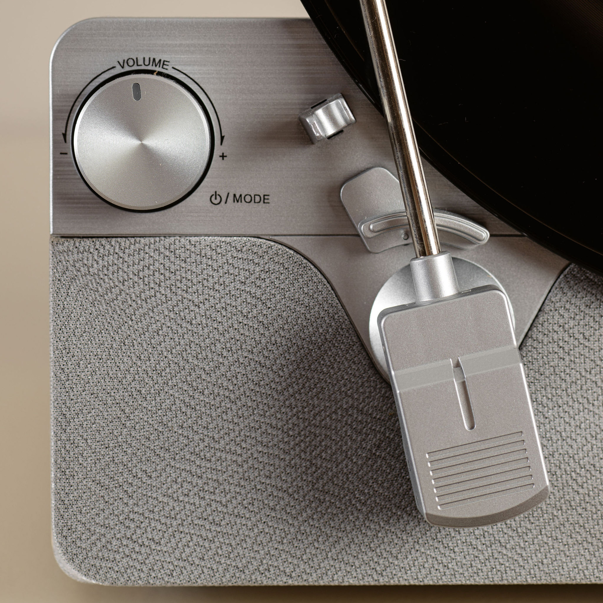 Volautomatische verticale platenspeler met ingebouwde luidsprekers en Bluetooth® Silver - Afbeelding 10