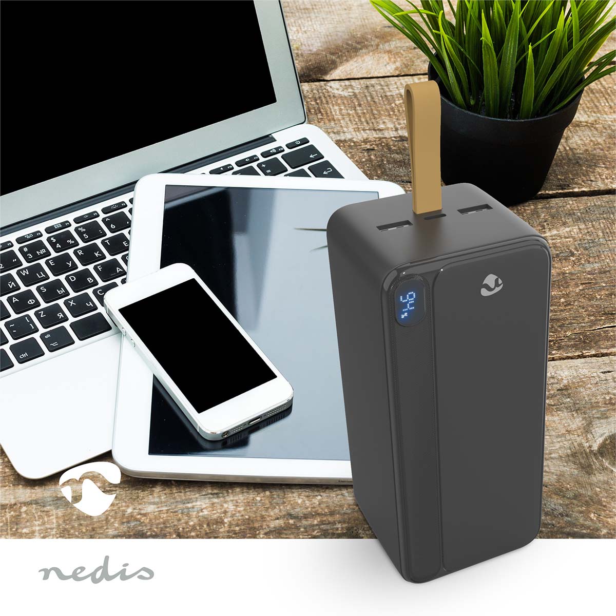Powerbank | 30000 mAh | 1.5 / 1.67 / 2.0 / 2.22 / 3.0 A | Outputs: 3 | Output: 1x USB-C™ / 2x USB-A | Inputs: 1x USB-C™ | PD3.0 20W | Lithium-Polymeer | Display - Afbeelding 2